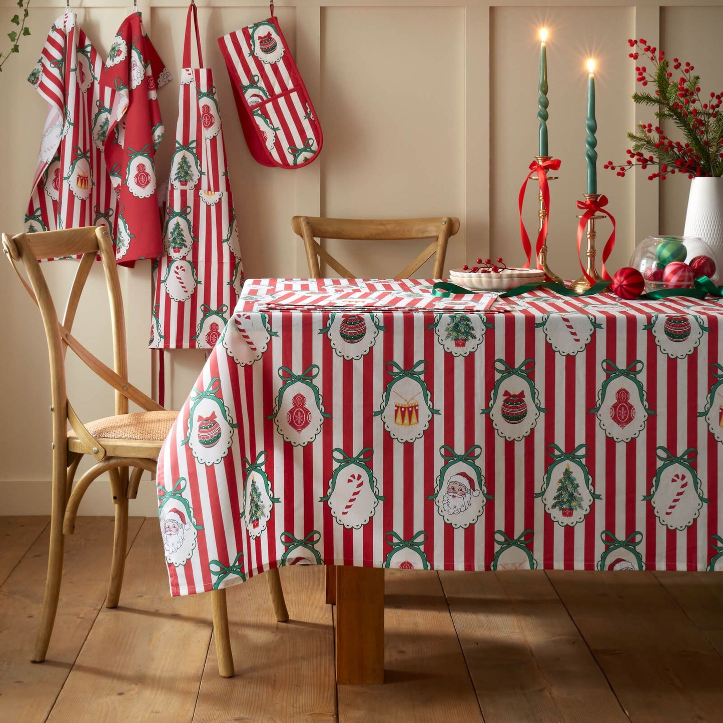 Catherine Lansfield Christmas Vintage Stripe Cotton Table Cloth Red