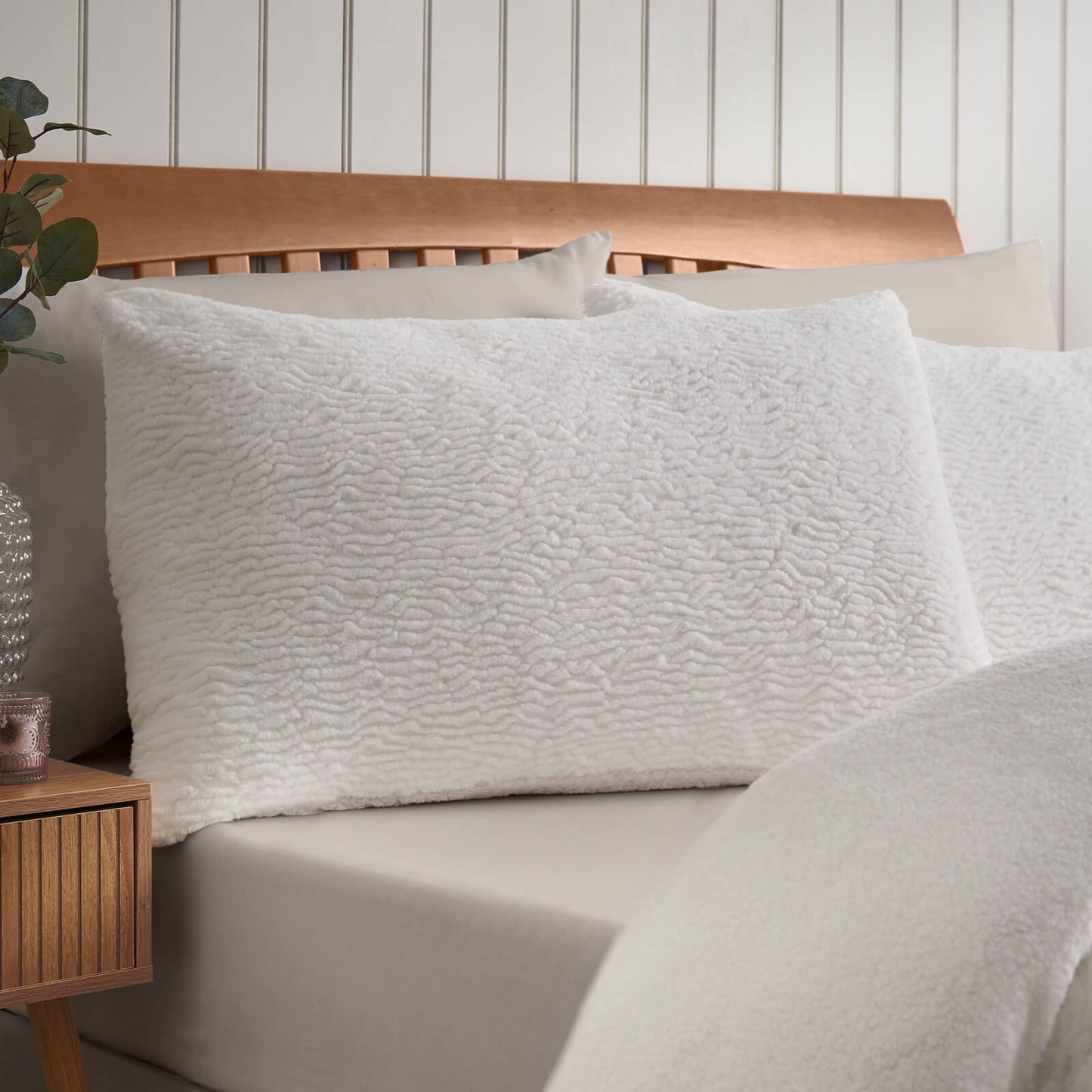 Catherine Lansfield Textured Wave Faux Fur Bedding Duvet Cover Set Cream