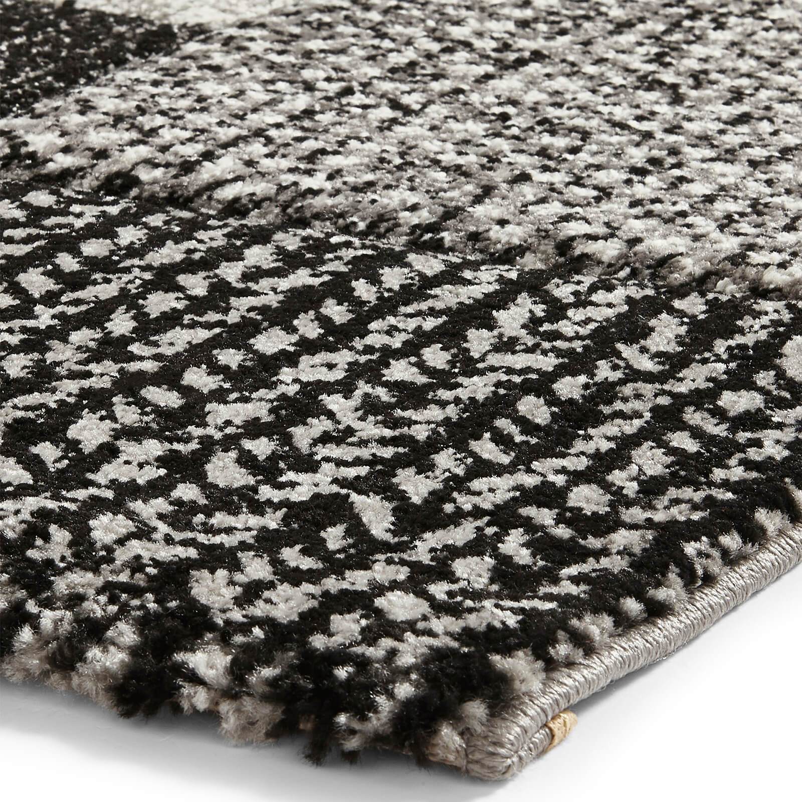 Think Rugs Brooklyn 21830 Grey / Black Rug