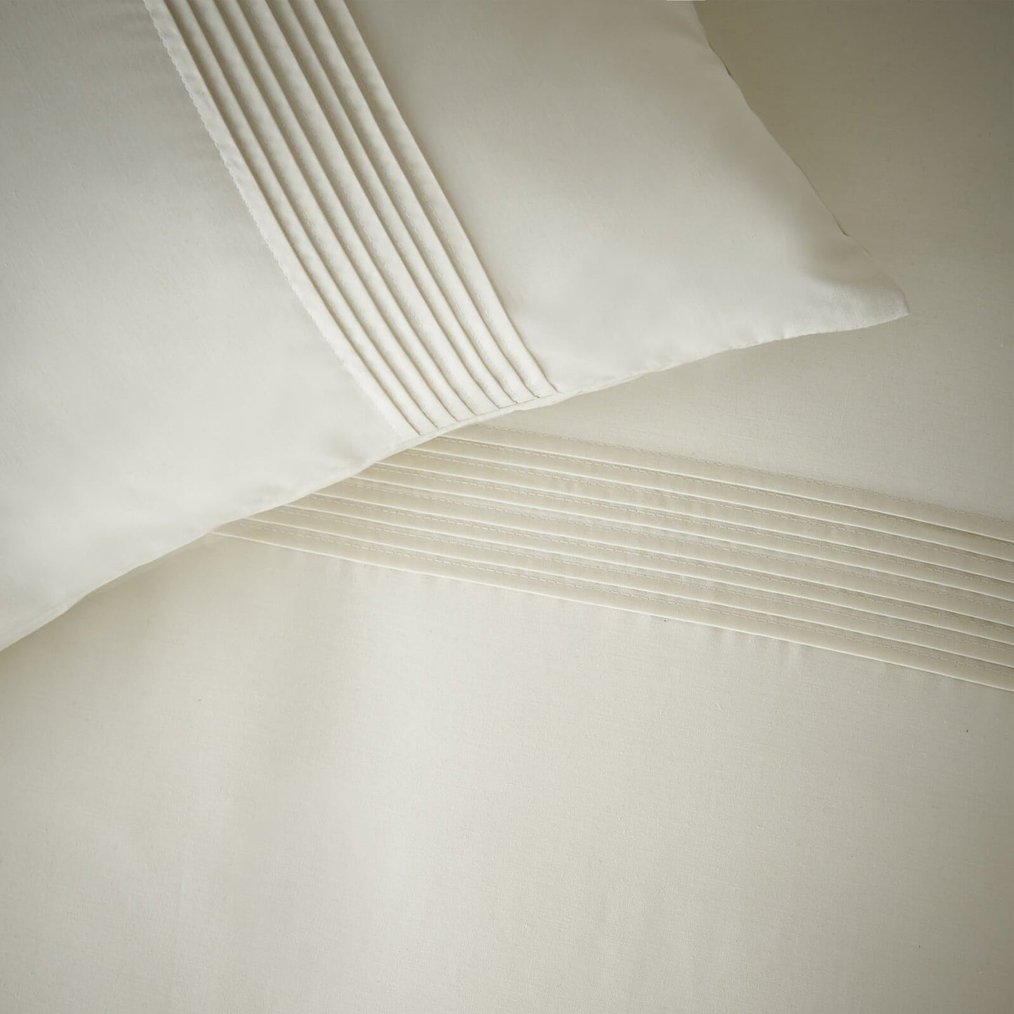 Catherine Lansfield Pintuck Percale Bedding Duvet Cover Set Cream