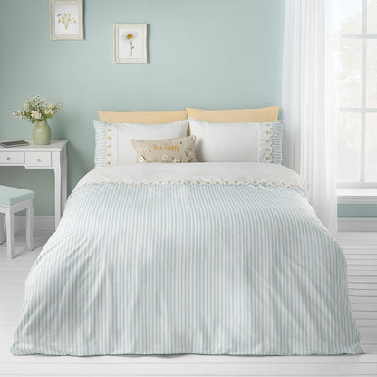 Catherine Lansfield Embroidered Daisy Sage Green Duvet Cover Set