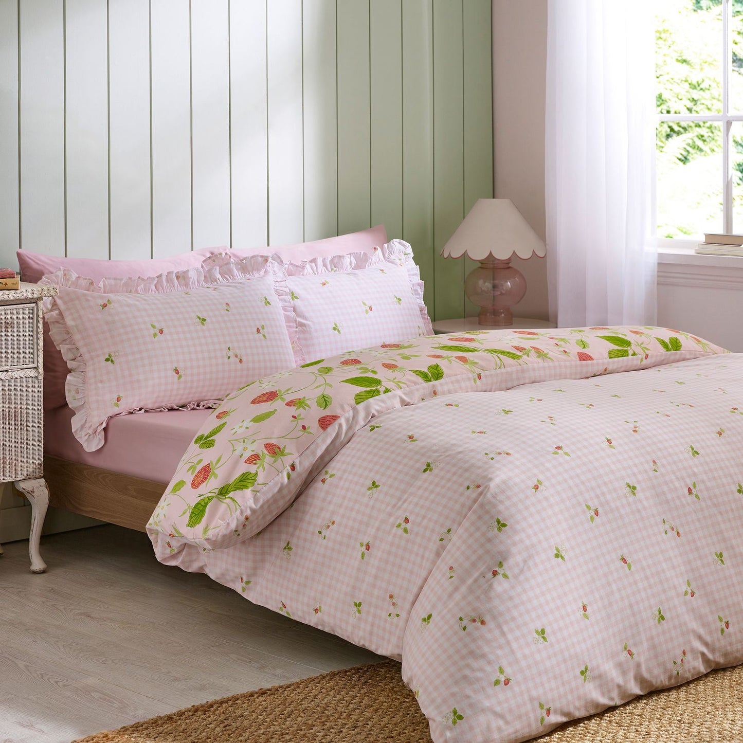 Catherine Lansfield Strawberry Frills Pink Duvet Cover Set