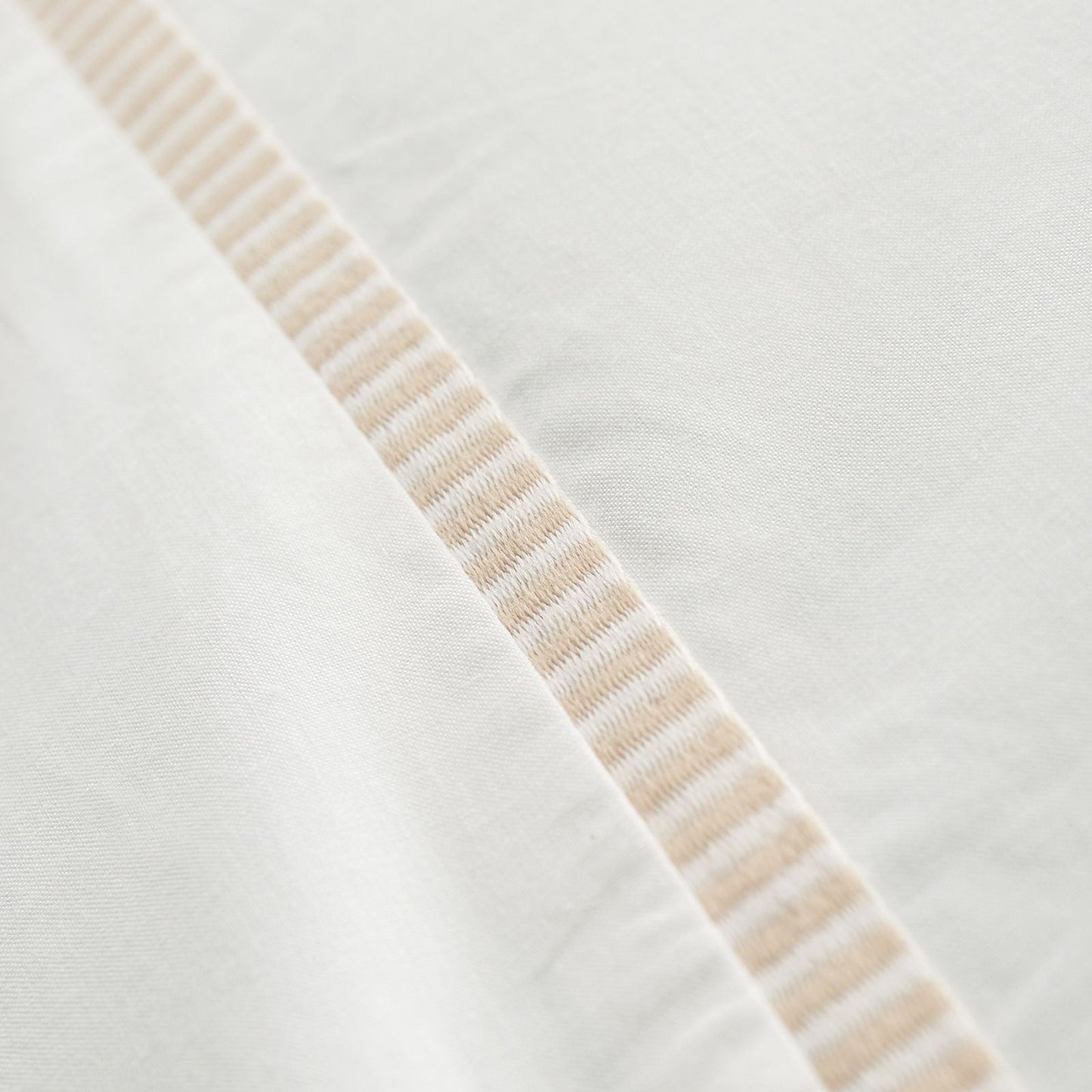 Bianca Contrast Trim White / Natural Duvet Cover Set