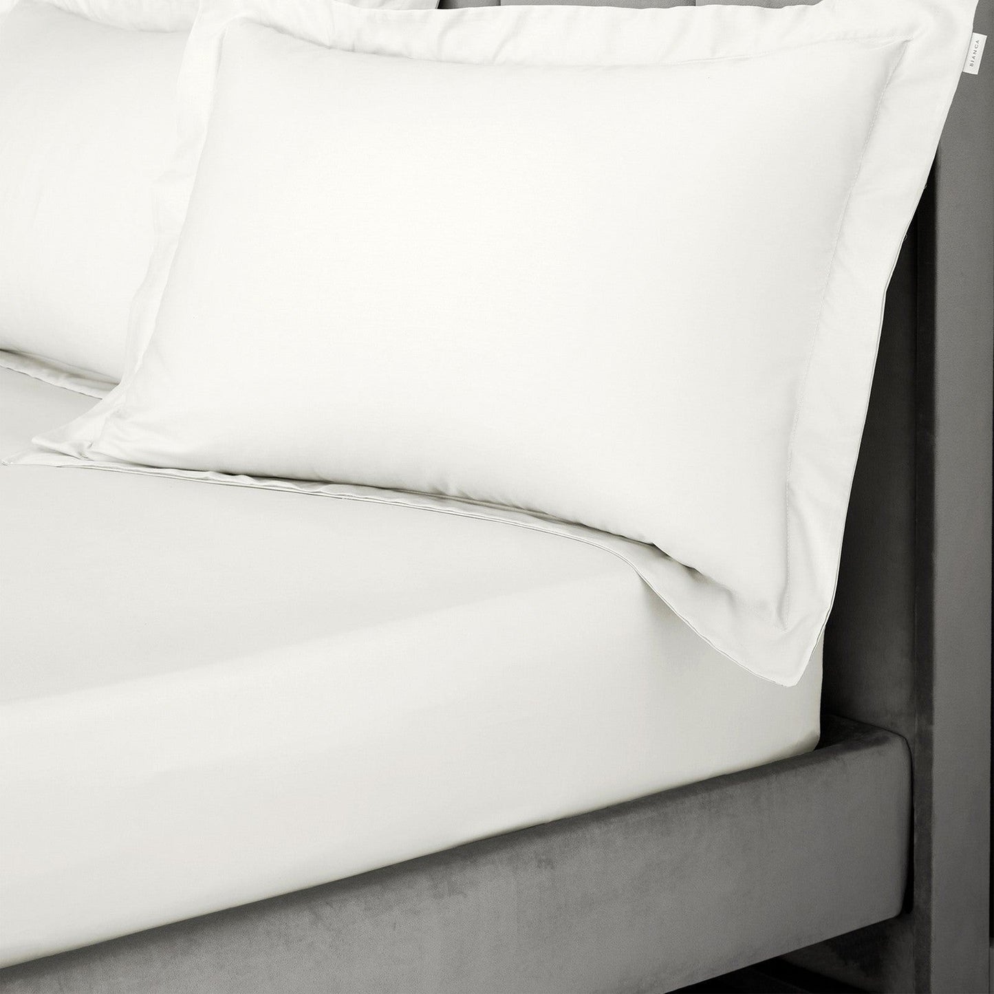 400 Thread Count Cotton Sateen Ivory Fitted Sheet