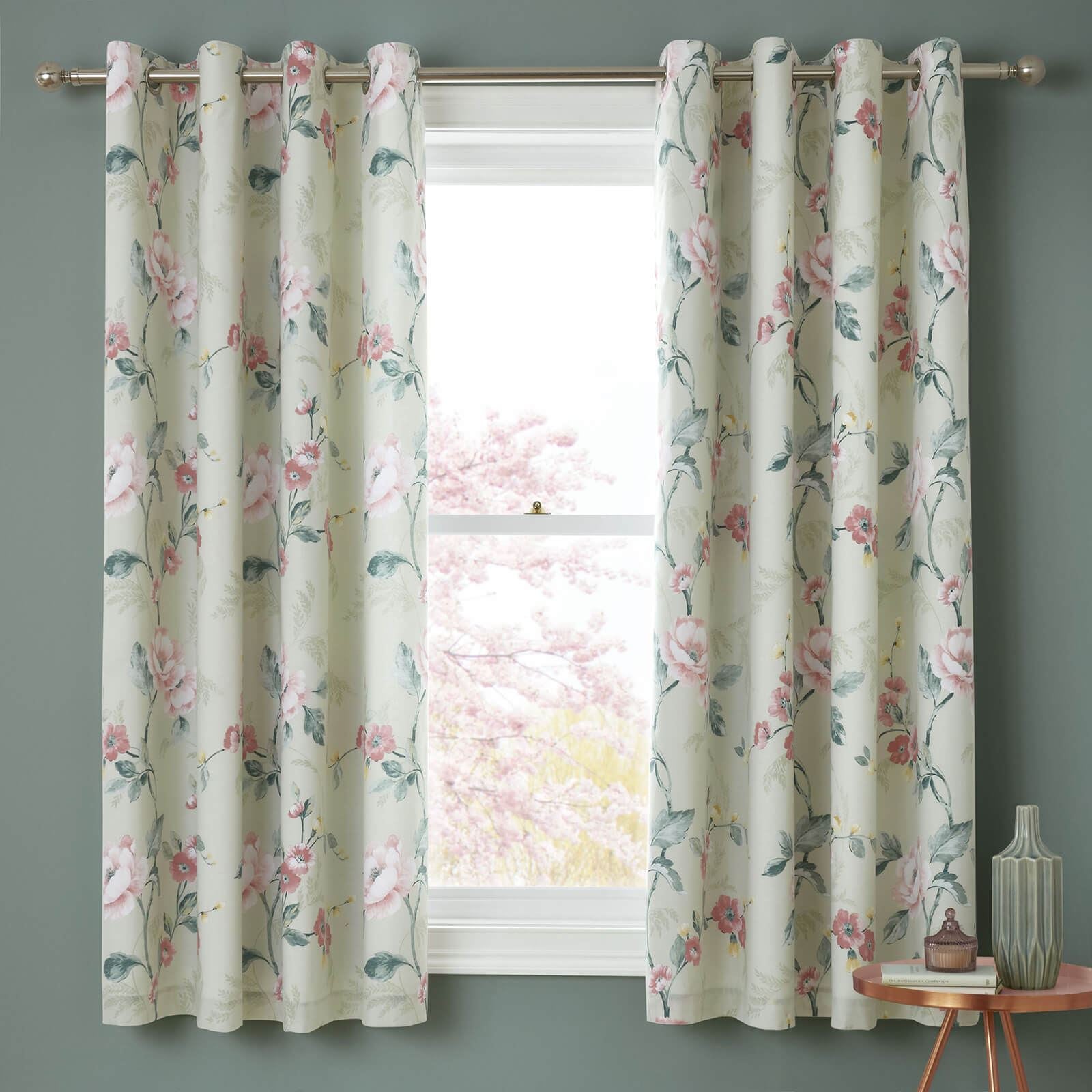 Trail Green Eyelet Curtains