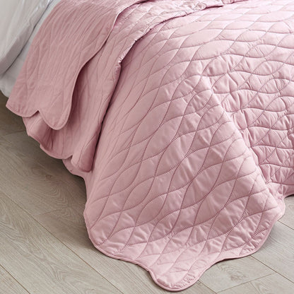 Catherine Lansfield Scallop Waves Pink Bedspread - 240x260cm