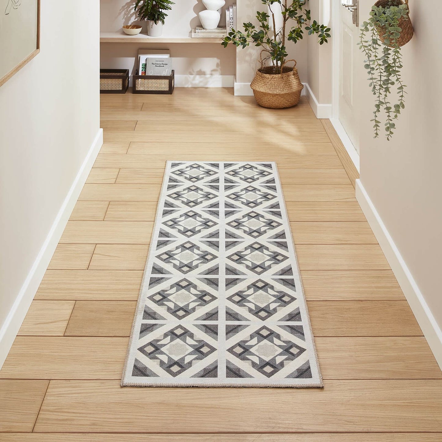Victoria H1187 Grey/Beige Washable Rug