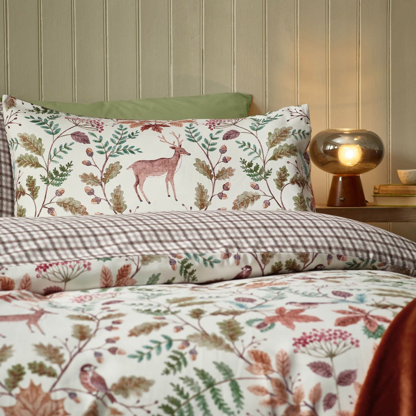 Catherine Lansfield Woodland Stag Reversible Bedding Duvet Cover Set Cream