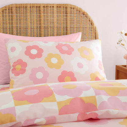 Retro Daisy Pink Duvet Cover Set