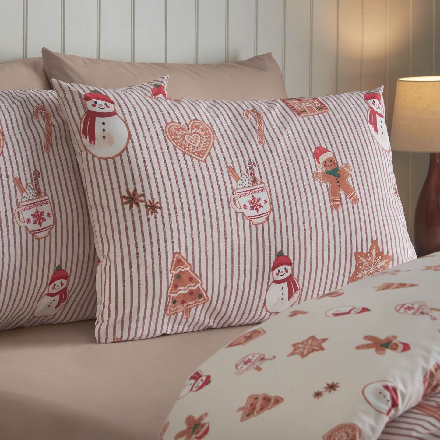 Catherine Lansfield Christmas Gingerbread Striped Reversible Bedding Duvet Cover Set Natural