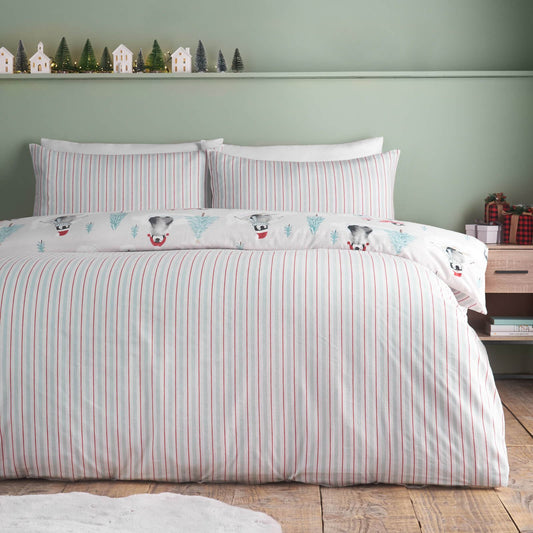 catherine-lansfield-christmas-penguins-print-cotton-bedding-duvet-cover-set-green