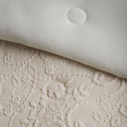 Catherine Lansfield Amelia Jacquard Bedspread Cream - 220x230cm