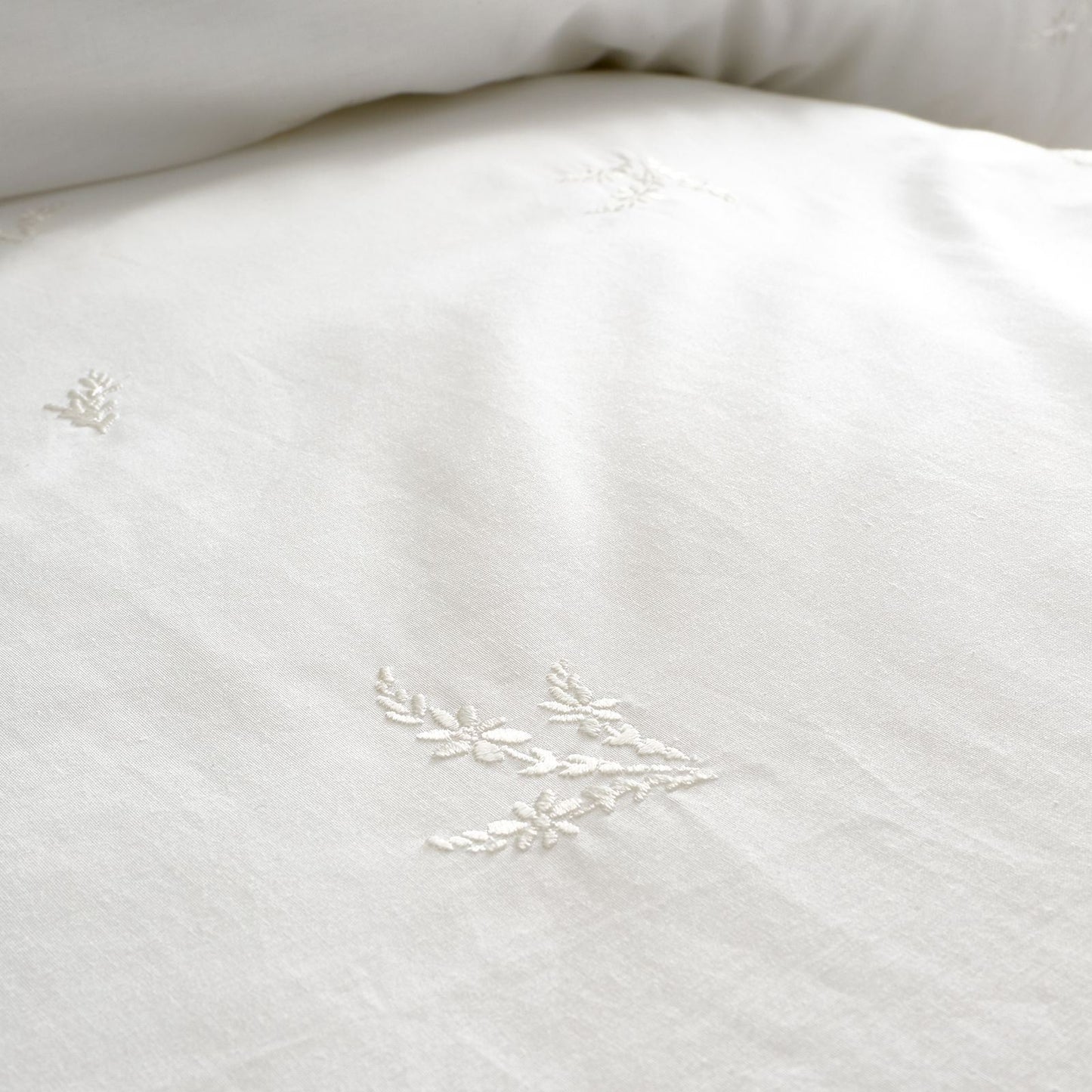 Lottie Embroidery White Duvet Cover Set