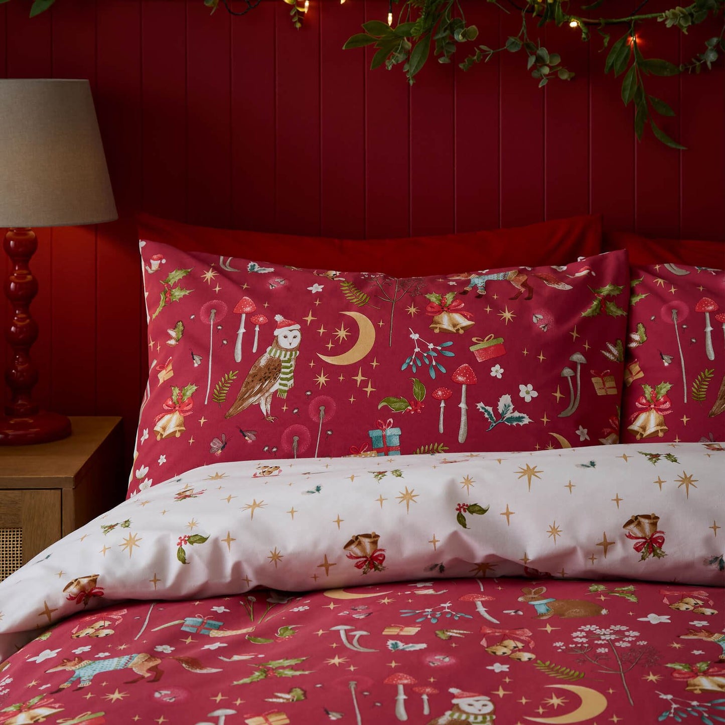 Catherine Lansfield Christmas Enchanted Twilight Reversible Cotton Bedding Duvet Cover Set Red