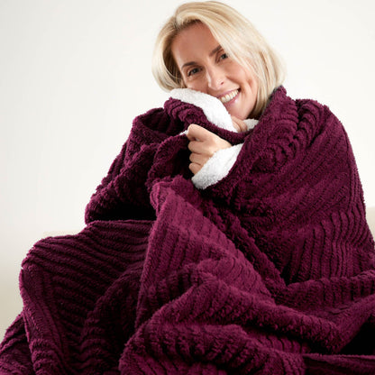 Catherine Lansfield Heat Buddy Cosy Super Thermal Blanket Bedspread Plum - 220x230cm