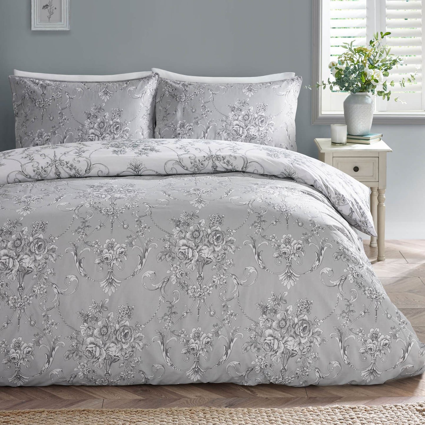 Catherine Lansfield Antoinette Damask Reversible Bedding Duvet Cover Set Grey