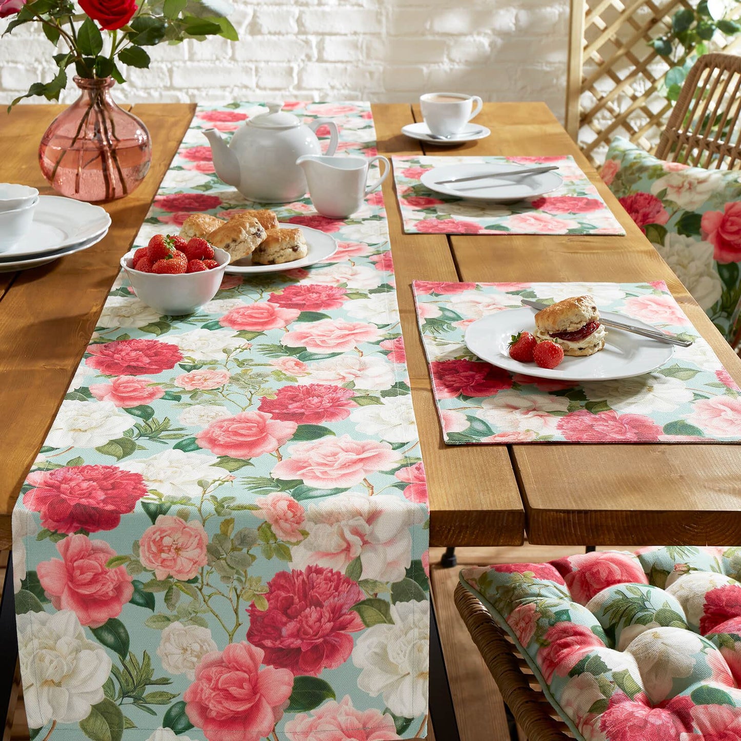 Rose Garden Green Place Mat Pair