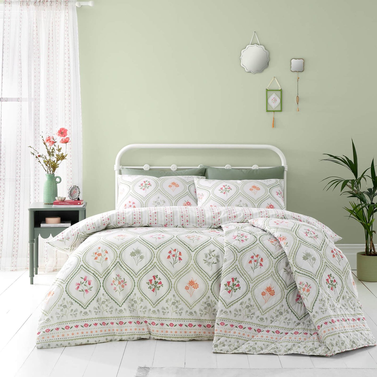 Cameo Floral Natural Duvet Cover Set