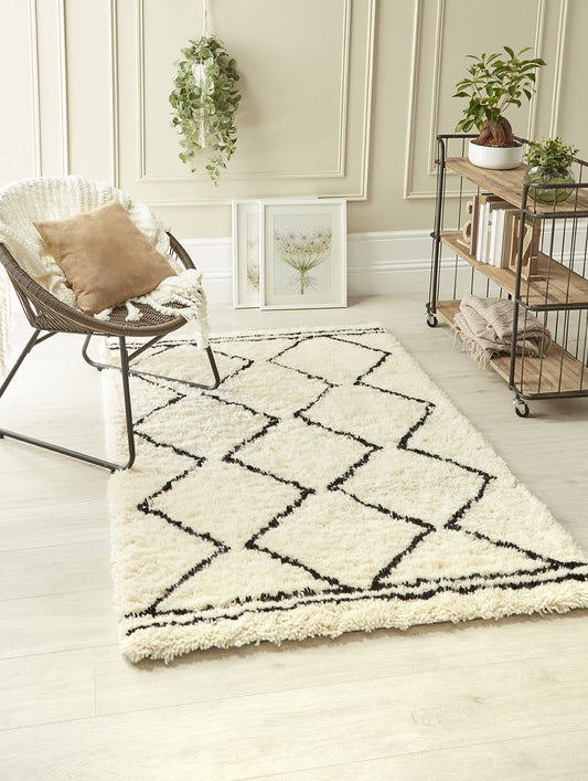 Origins Berber Cream / Black Rug