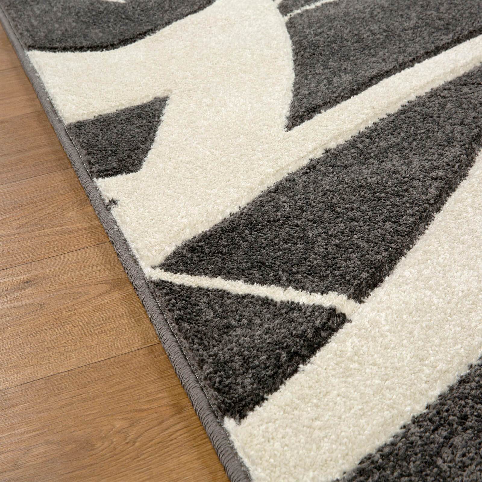 Oriental Weavers Portland 57 E Charcoal / Cream Rug