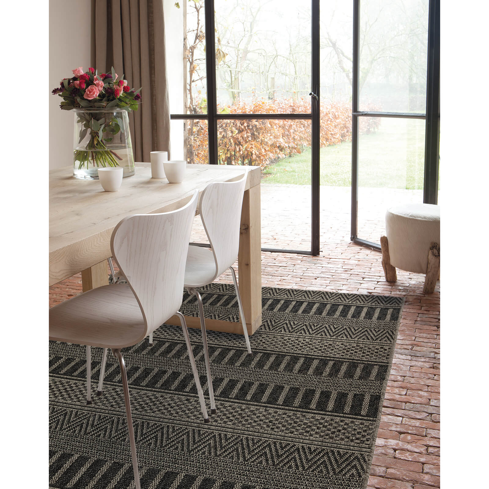 Asiatic Varanda VA03 Stripe Black Rug