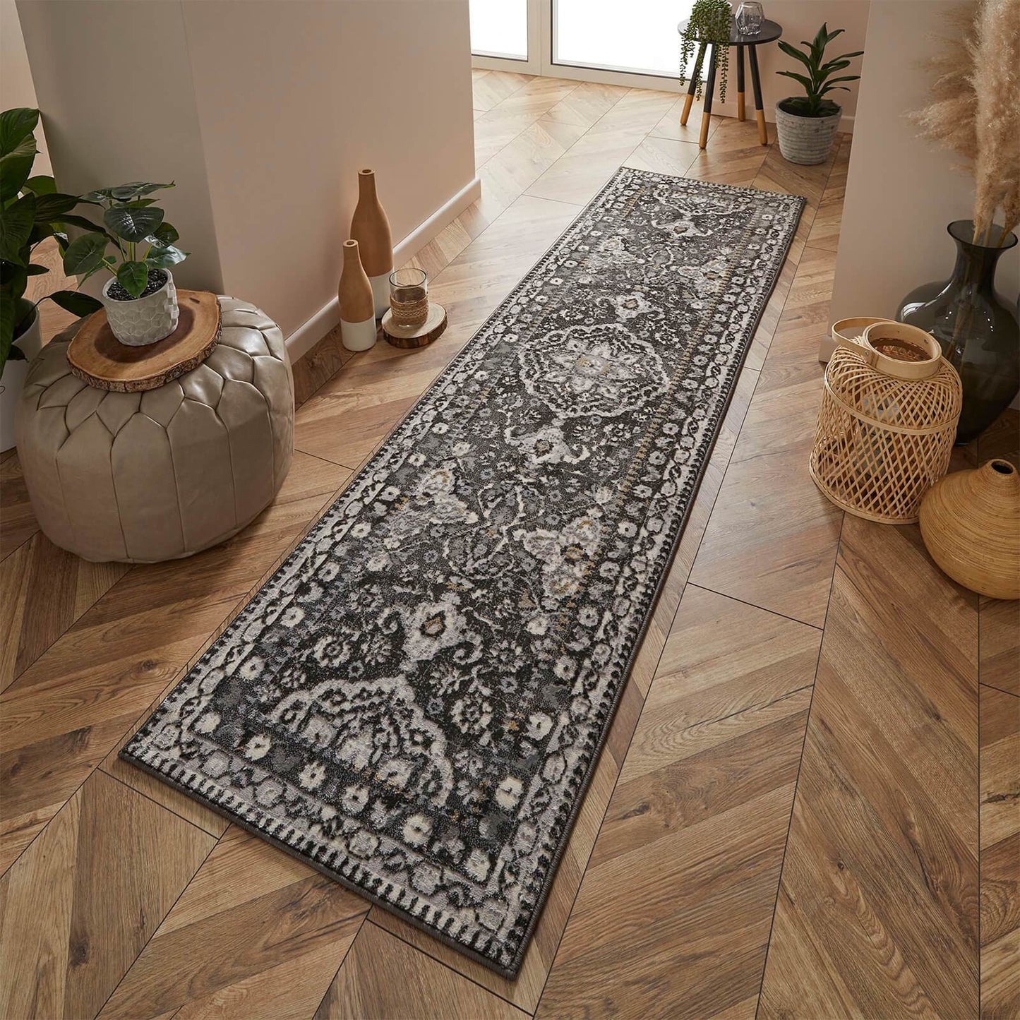 Oriental Weavers Vinci 1401 B Charcoal / Grey / Mustard Rug