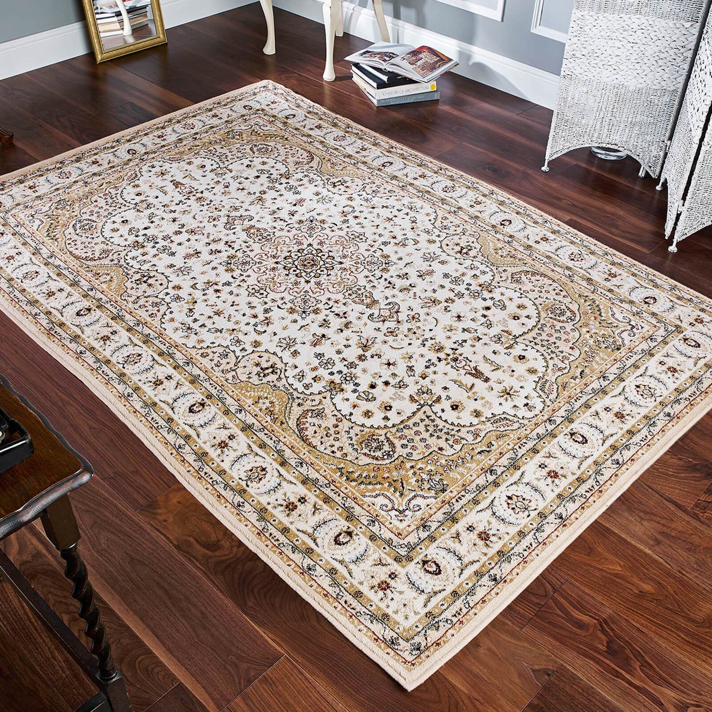 Oriental Weavers Royal Classic 217 W Cream Rug