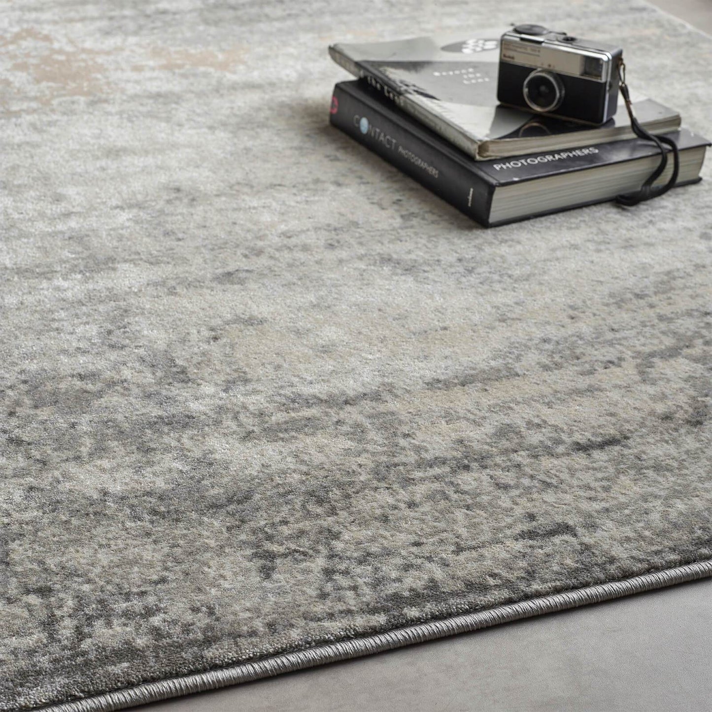 Origins Poetic Reflection Grey Rug