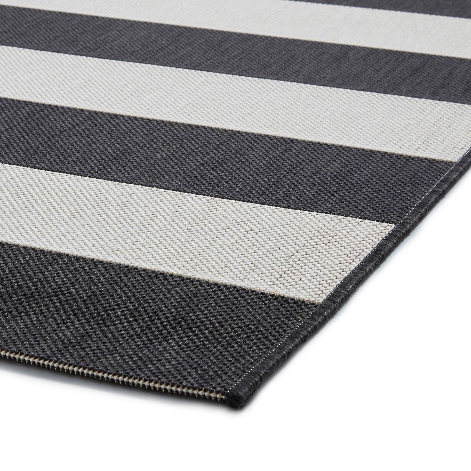 Think Rugs Santa Monica 48644 Black / White Rug